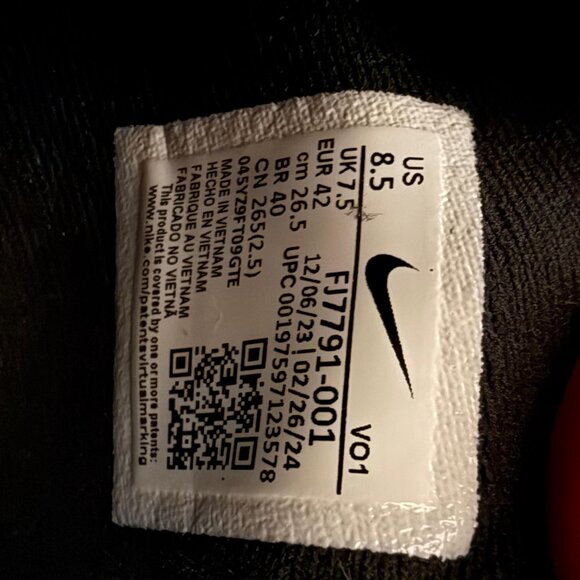 Nike running shoes - New - Picture 3 of 3